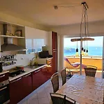 Casa Di Stefano In A Mare Прая-а-Маре